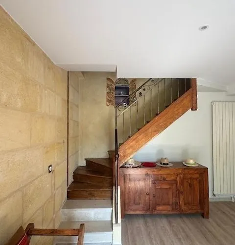 Semesterbostad Au Puits Ancien